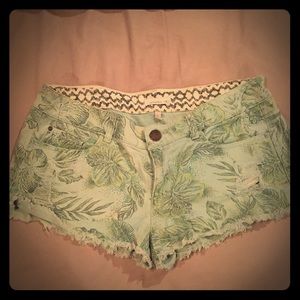 Tropical O'Neill shorts